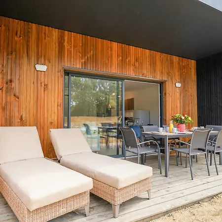 N°20, Piscine Commune, 3 *